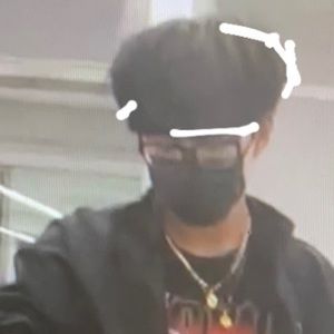 Meet your Posher, Levi